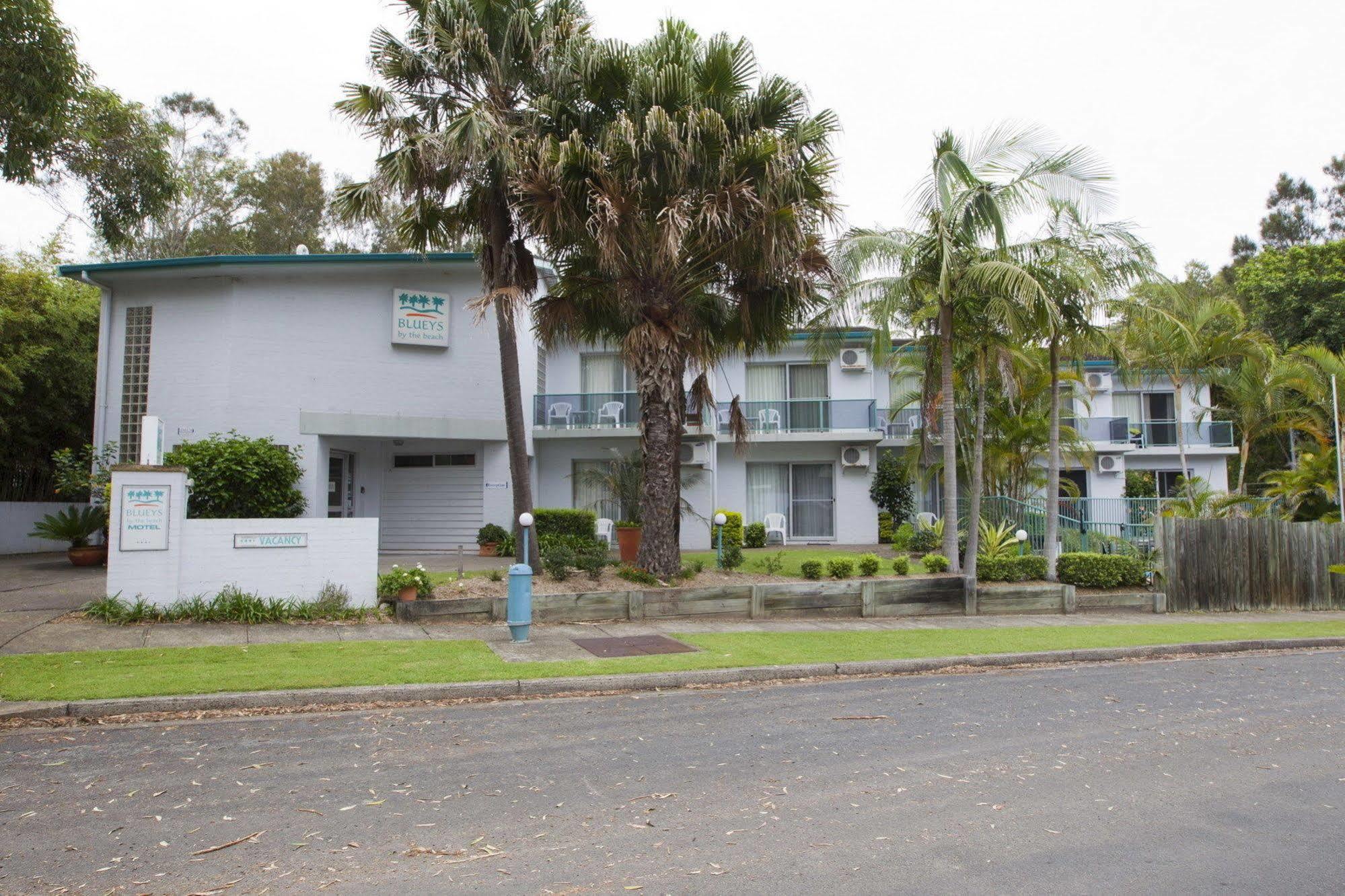 Blueys Motel Блуис-Бич Экстерьер фото